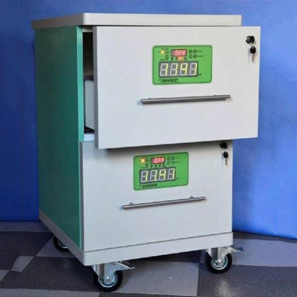 Syrmed, bezpieczne ostrza chirurgiczne, cieplarki medyczne, dekontaminacja sal operacyjnych, dezynfekcja sal operacyjnych, kontenery sterylizacyjne, lampy operacyjne, łóżka szpitalne, meble medyczne, sterylna jednorazowa bielizna operacyjna, sterylne obłożenia chirurgiczne, stoły operacyjne, narzędzia chirurgiczne